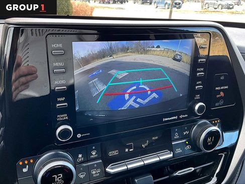 Used 2021 Toyota Highlander XLE image 29