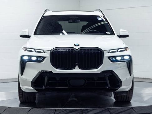 Certified 2024 BMW X7 xDrive40i w/ M Sport Package AWD/4WD image 5