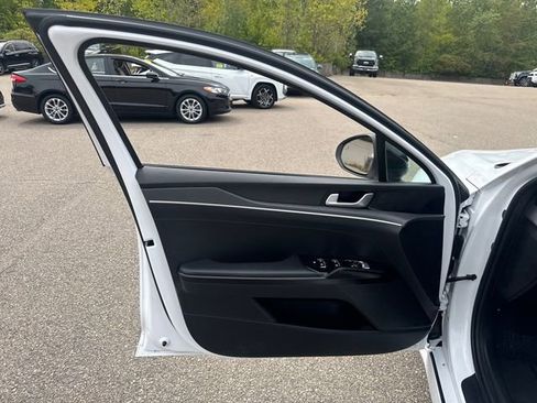 Used 2024 Kia K5 GT-Line w/ GT-Line Premium Package image 22