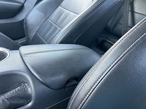 Used 2022 Ford Mustang Premium image 32