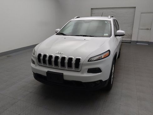 Used 2015 Jeep Cherokee Latitude w/ Comfort/Convenience Group AWD/4WD image 15