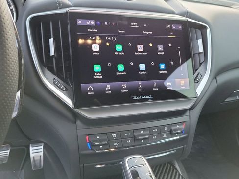 Used 2023 Maserati Ghibli Trofeo image 9