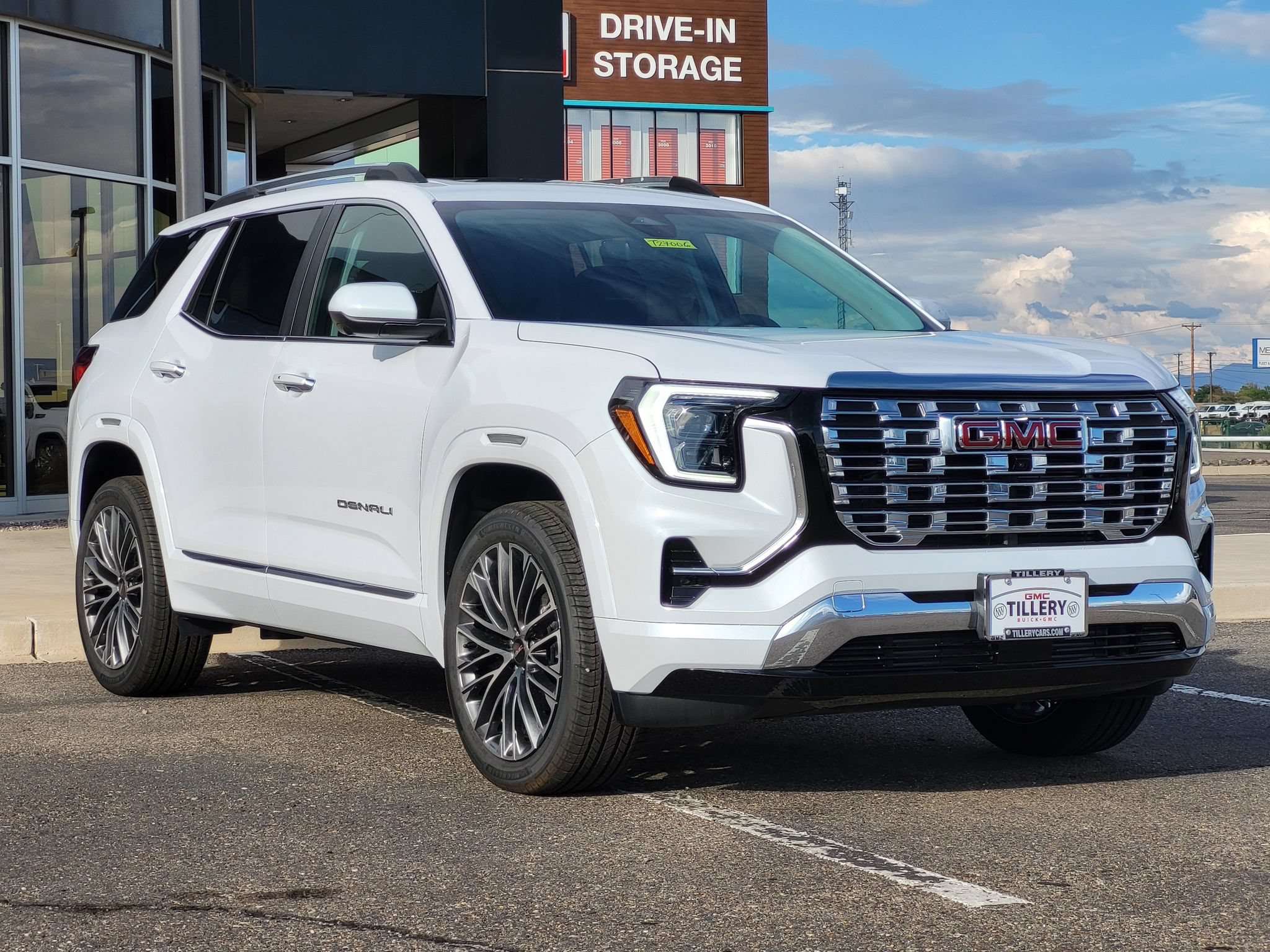 New 2027 GMC Terrain Denali w/ LPO, Floor Liner Package AWD/4WD image 2