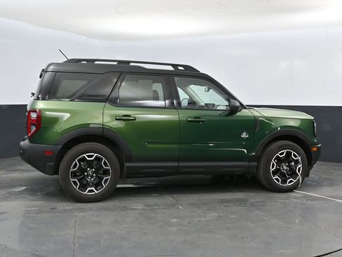 Used 2025 Ford Bronco Sport Outer Banks w/ Outer Banks Tech Package+ AWD/4WD image 3