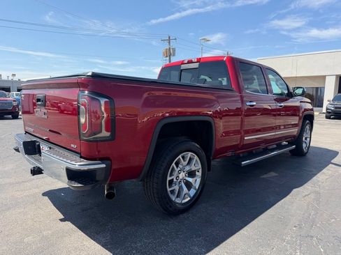 Used 2018 GMC Sierra 1500 SLT w/ SLT Premium Package AWD/4WD image 3