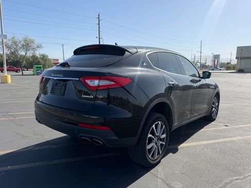 Used 2018 Maserati Levante AWD/4WD image 5