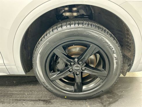 Used 2022 Audi Q5 2.0T Premium w/ Convenience Package image 8