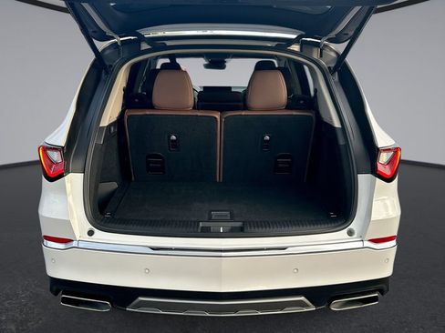 Used 2025 Acura MDX FWD w/ Technology Package image 13