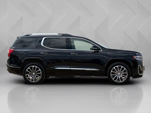 Used 2020 GMC Acadia Denali w/ Technology Package FWD image 4