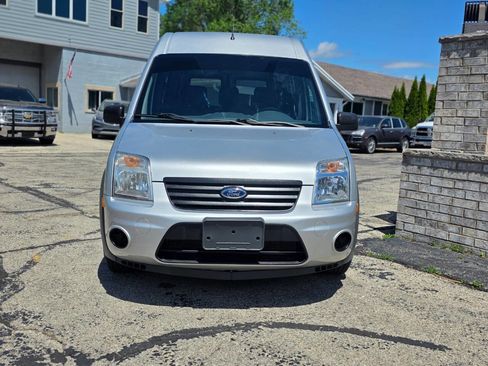 Used 2010 Ford Transit Connect XLT FWD image 2