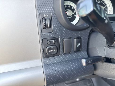 Used 2009 Toyota FJ Cruiser 4WD image 23