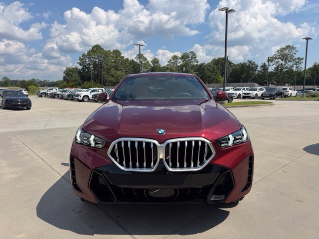 Used 2026 BMW X6 xDrive40i AWD/4WD image 3