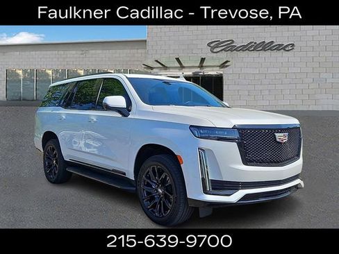 Used 2021 Cadillac Escalade Sport w/ Driver Assist Tech Package AWD/4WD image 3