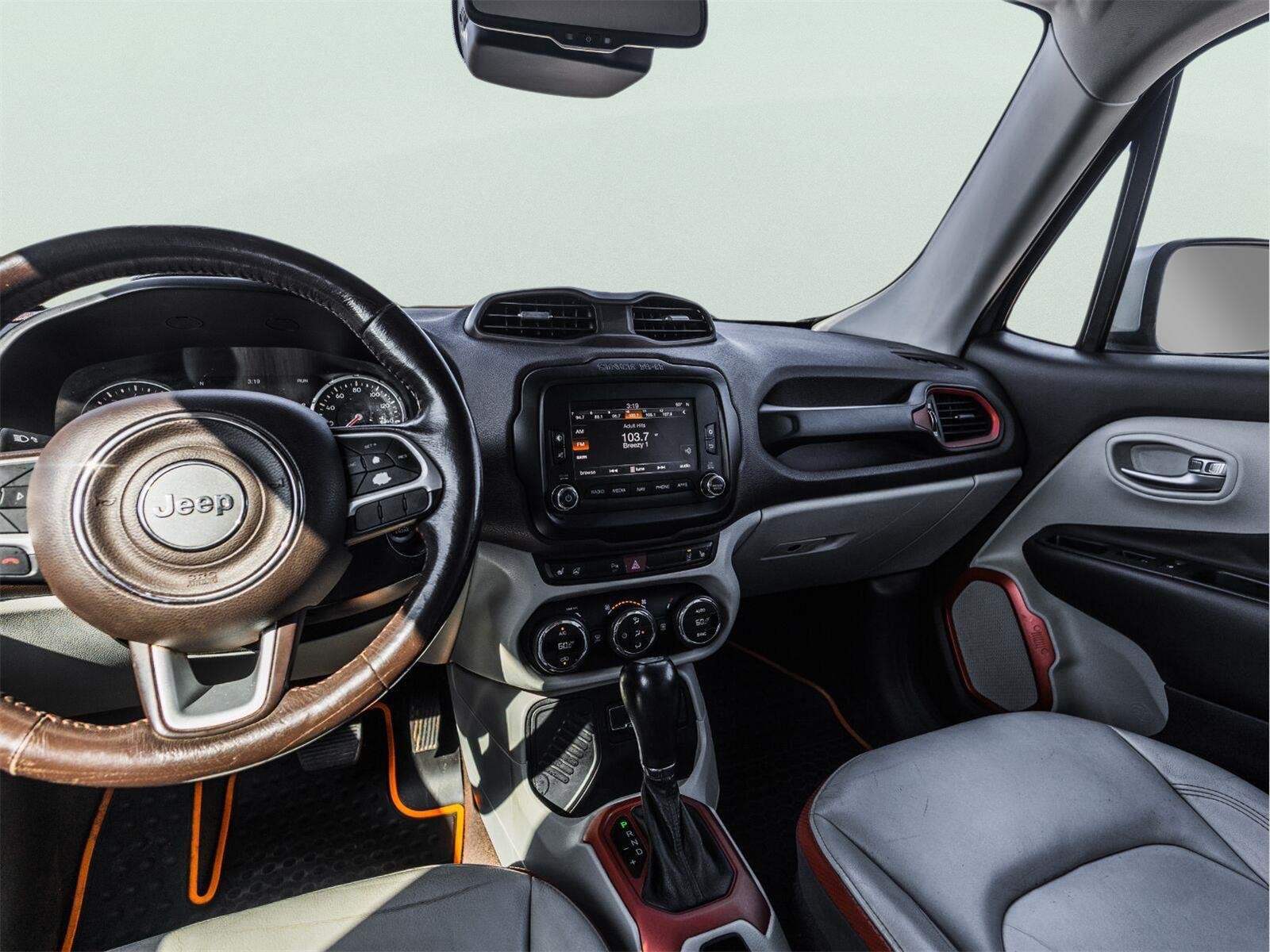 Used 2017 Jeep Renegade Limited FWD image 18