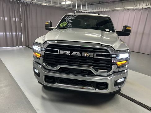 Used 2026 RAM 2500 Big Horn AWD/4WD image 2