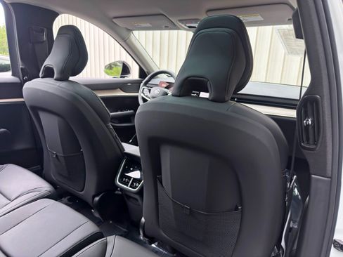 Used 2025 Volvo EX90 Ultra AWD/4WD image 33