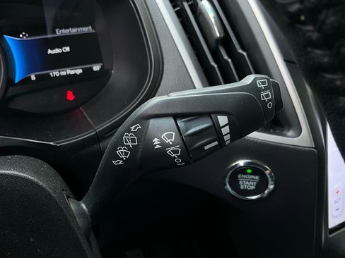 Used 2023 Ford Edge SEL image 34