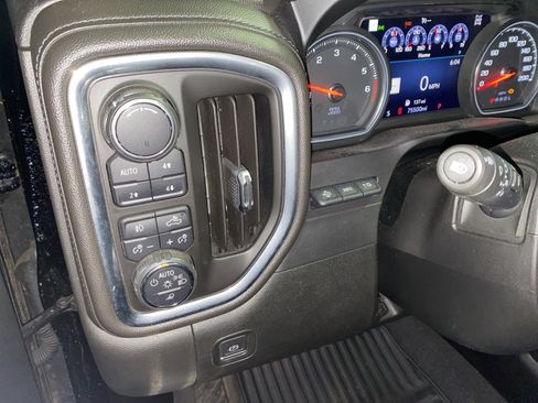 Used 2019 Chevrolet Silverado 1500 LTZ image 14