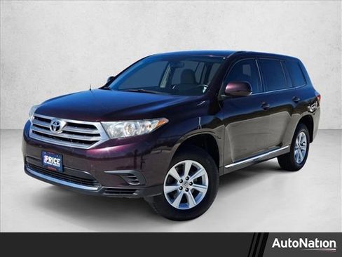 Used 2012 Toyota Highlander FWD image 1