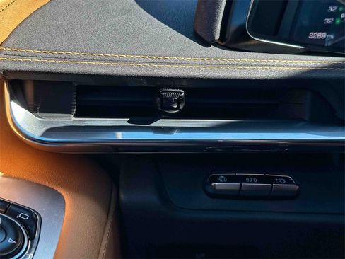 Used 2020 Chevrolet Corvette Stingray Preferred Cpe w/ 2LT Preferred Equipment Group image 30