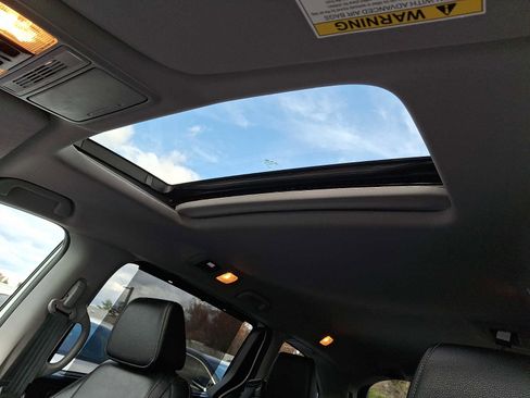 Used 2023 Honda Odyssey EX-L image 12