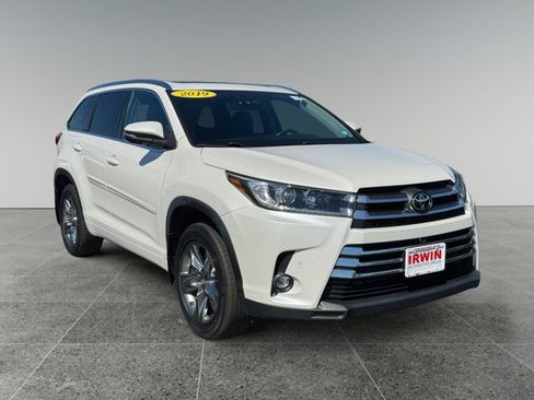 Used 2019 Toyota Highlander Limited Platinum AWD/4WD image 8