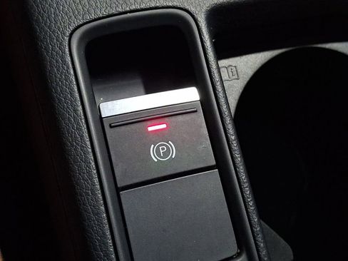 Used 2019 Audi Q3 2.0T Premium Plus w/ Premium Plus Package image 23