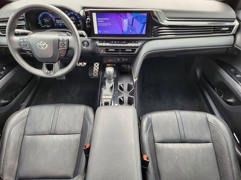 Used 2025 Toyota Camry XSE image 19