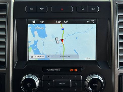 Used 2019 Ford F350 Limited image 19