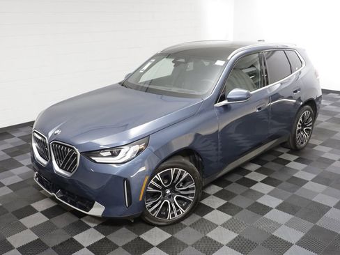 Certified 2025 BMW X3 xDrive30i AWD/4WD image 2