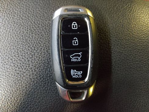 Used 2018 Hyundai Elantra GT Sport FWD image 32