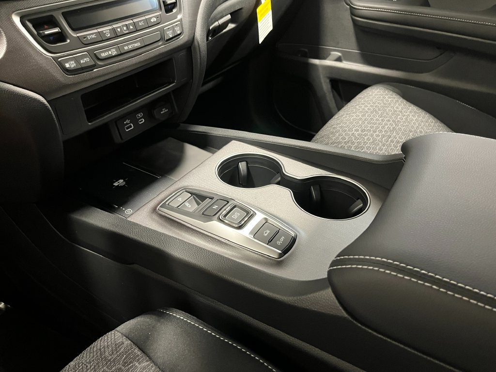 Used 2025 Honda Ridgeline Sport image 19