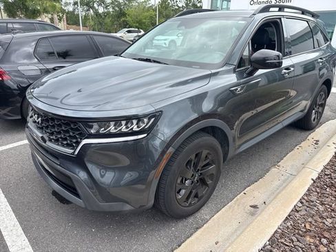 Used 2022 Kia Sorento S image 3