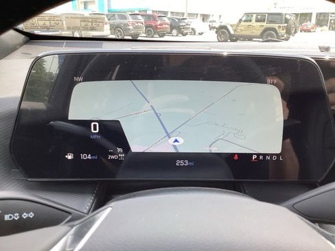 New 2026 Chevrolet Equinox LT w/ Convenience Package II image 35