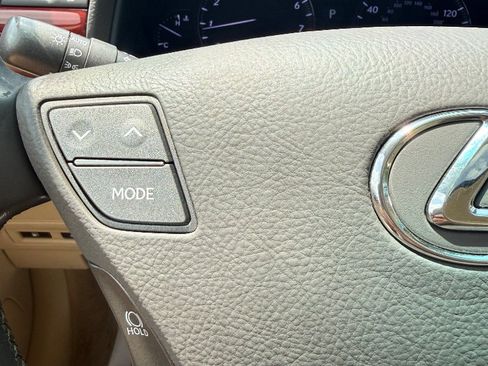 Used 2012 Lexus LS 460 w/ Comfort Pkg RWD image 12