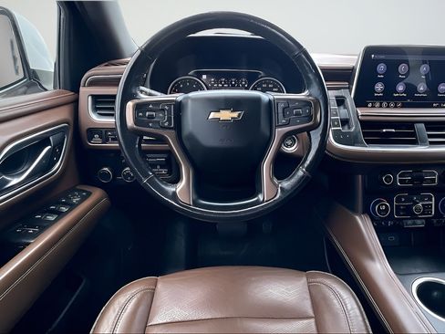 Used 2021 Chevrolet Tahoe High Country w/ Premium Package RWD image 8