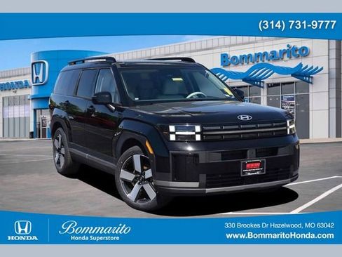 Used 2025 Hyundai Santa Fe Limited FWD image 1