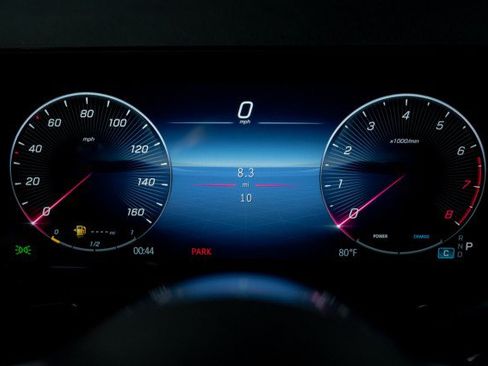 New 2026 Mercedes-Benz GLB 250 image 22
