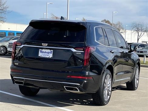 Used 2023 Cadillac XT6 Premium Luxury w/ Technology Package image 4