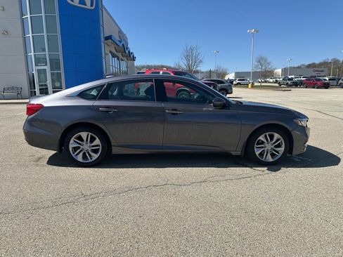 Used 2018 Honda Accord LX image 2
