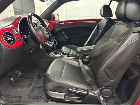 Used 2016 Volkswagen Beetle 1.8T S image 23
