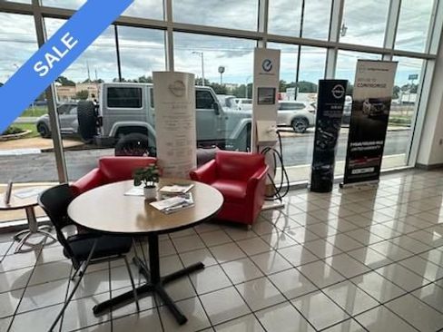 Used 2024 GMC Sierra 1500 AT4 w/ Technology Package image 63