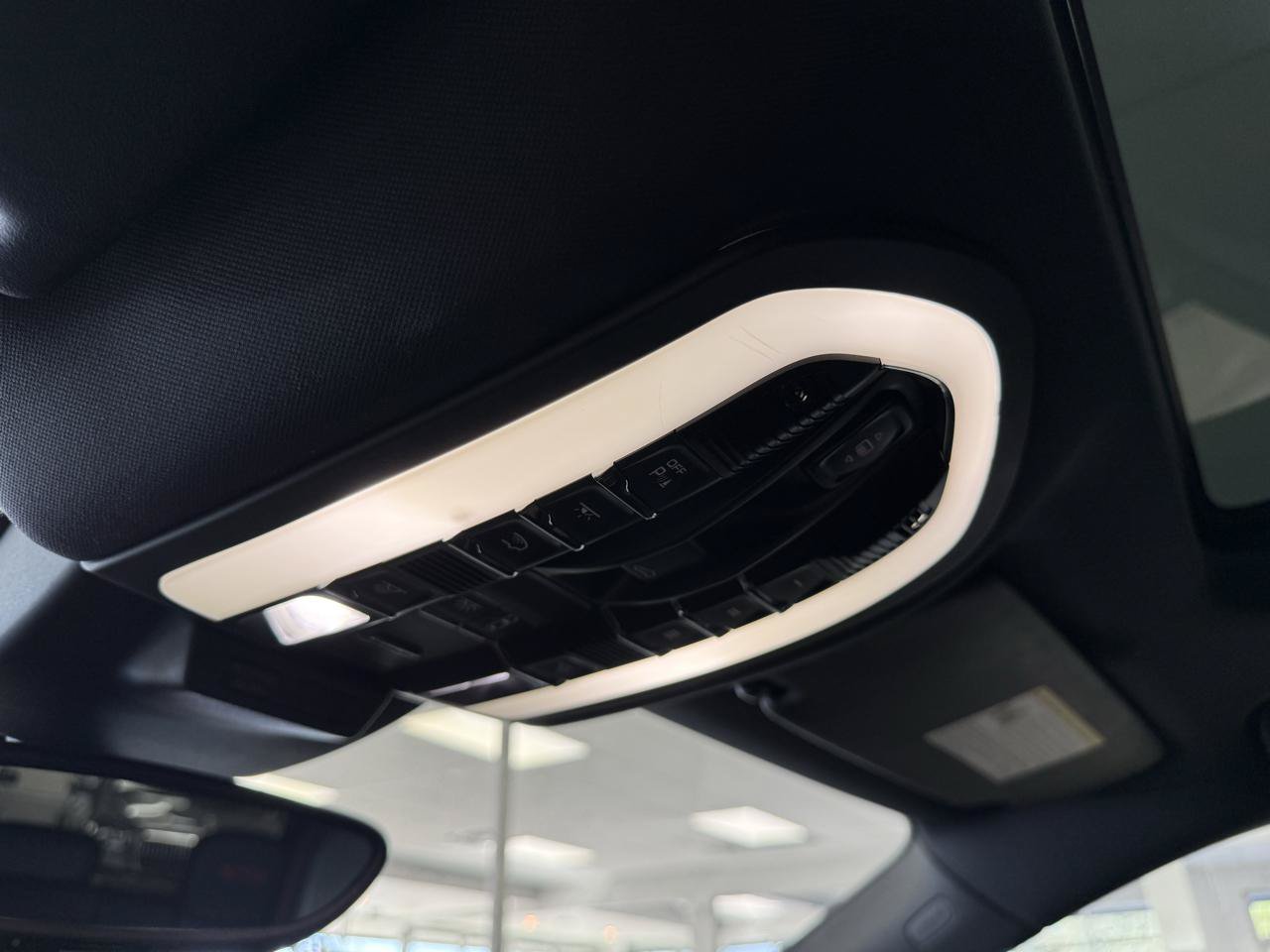Used 2017 Porsche Macan GTS AWD/4WD image 29