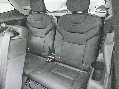 Certified 2025 Volvo EX90 Ultra image 27