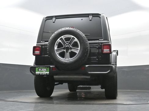 Used 2021 Jeep Wrangler Unlimited Sahara w/ Cold Weather Group AWD/4WD image 29