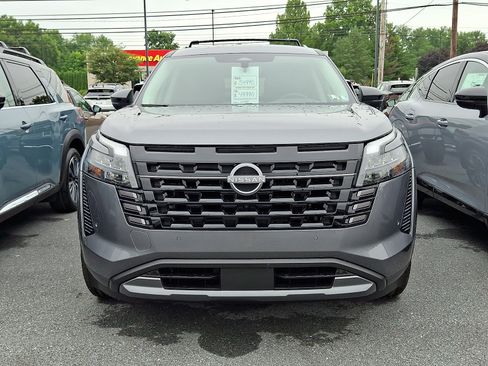 New 2026 Nissan Pathfinder Platinum AWD/4WD image 2