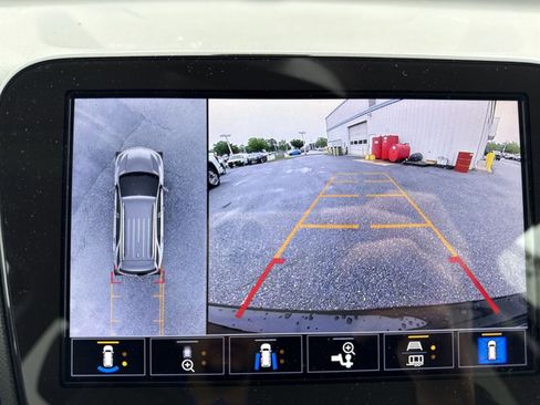 Used 2022 Chevrolet Equinox Premier AWD/4WD image 19