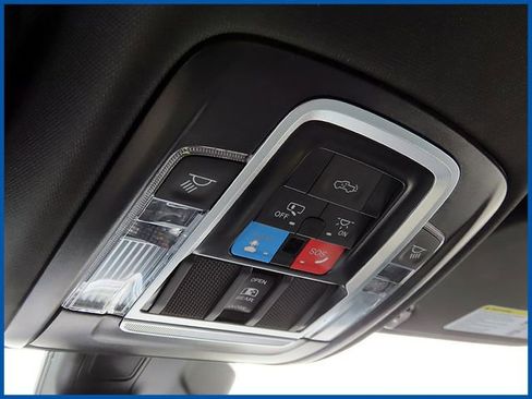New 2026 RAM 1500 4x4 Crew Cab image 18