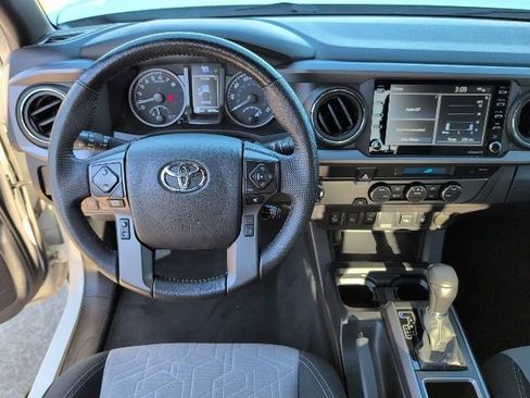 Used 2023 Toyota Tacoma TRD Sport image 4