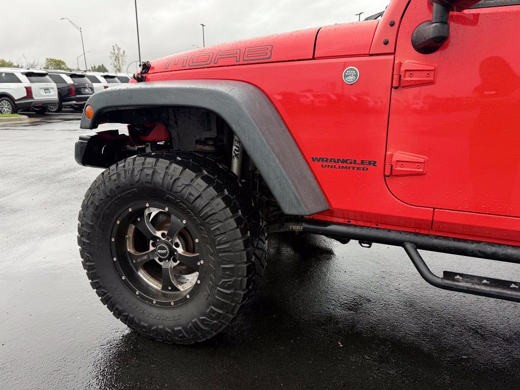Used 2013 Jeep Wrangler Unlimited Sahara AWD/4WD image 31